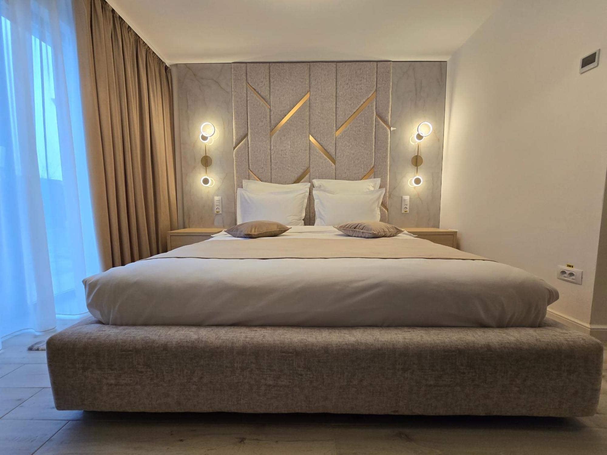 Monarc Boutique Aparthotel - Self Check-In Visan Exterior foto