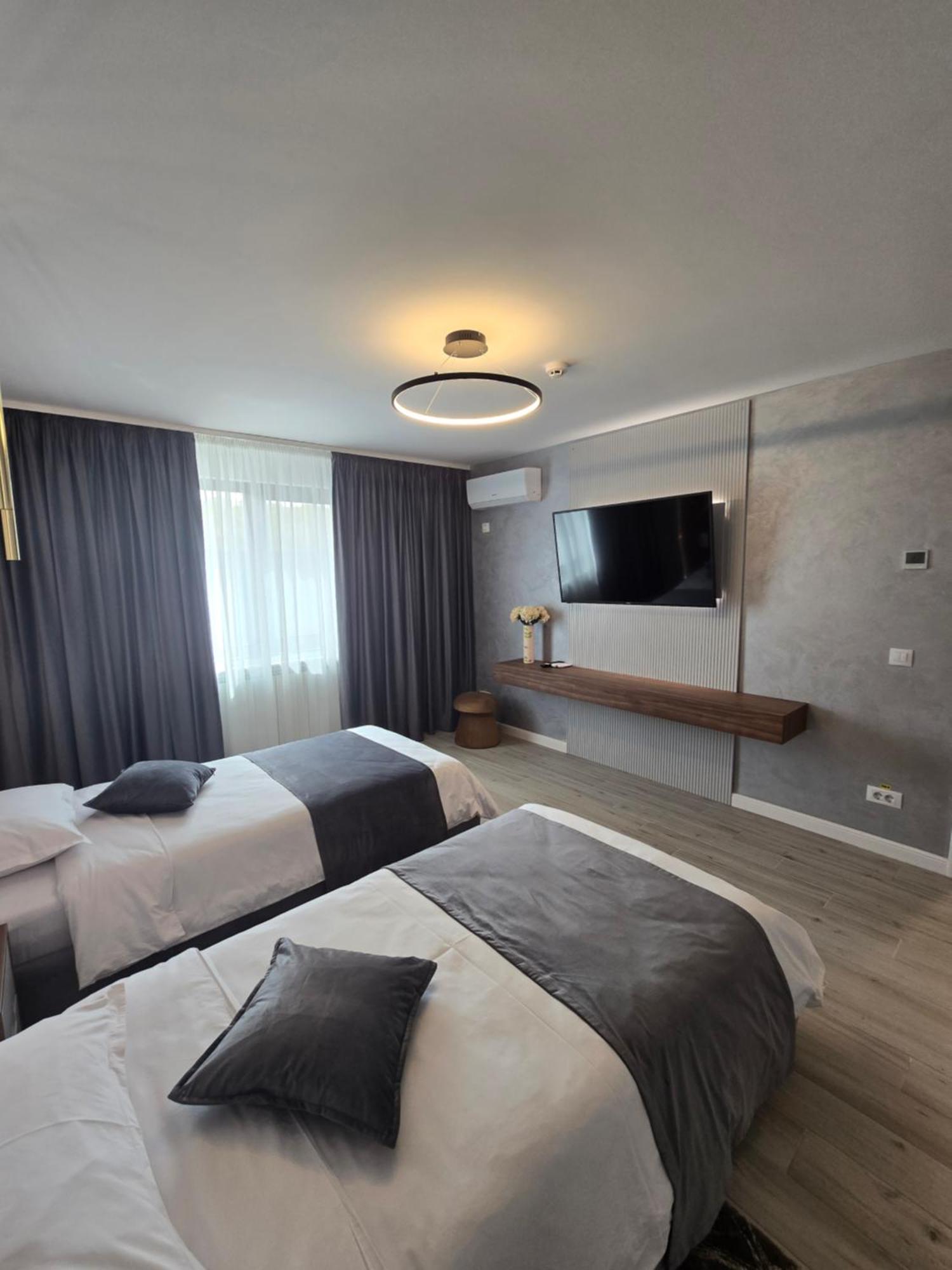 Monarc Boutique Aparthotel - Self Check-In Visan Exterior foto